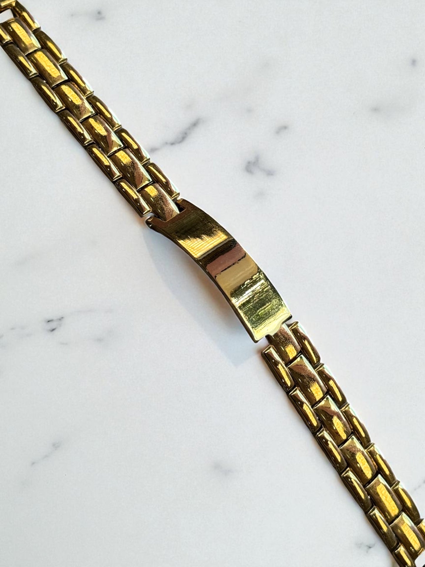 Pulsera Esclava con Placa Atlas