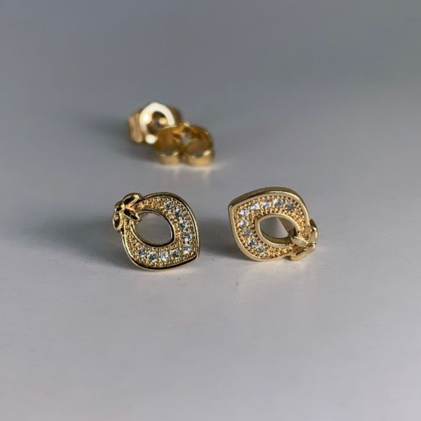 Broqueles Fresita Blancos