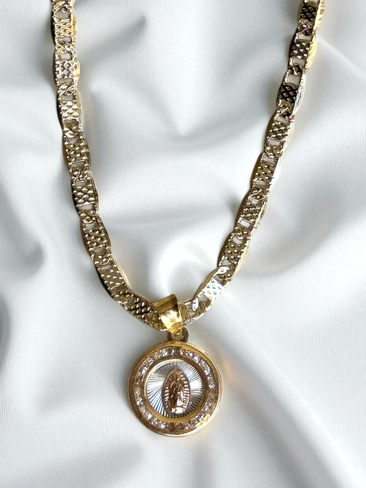 Collar con Virgencita Circular Chica