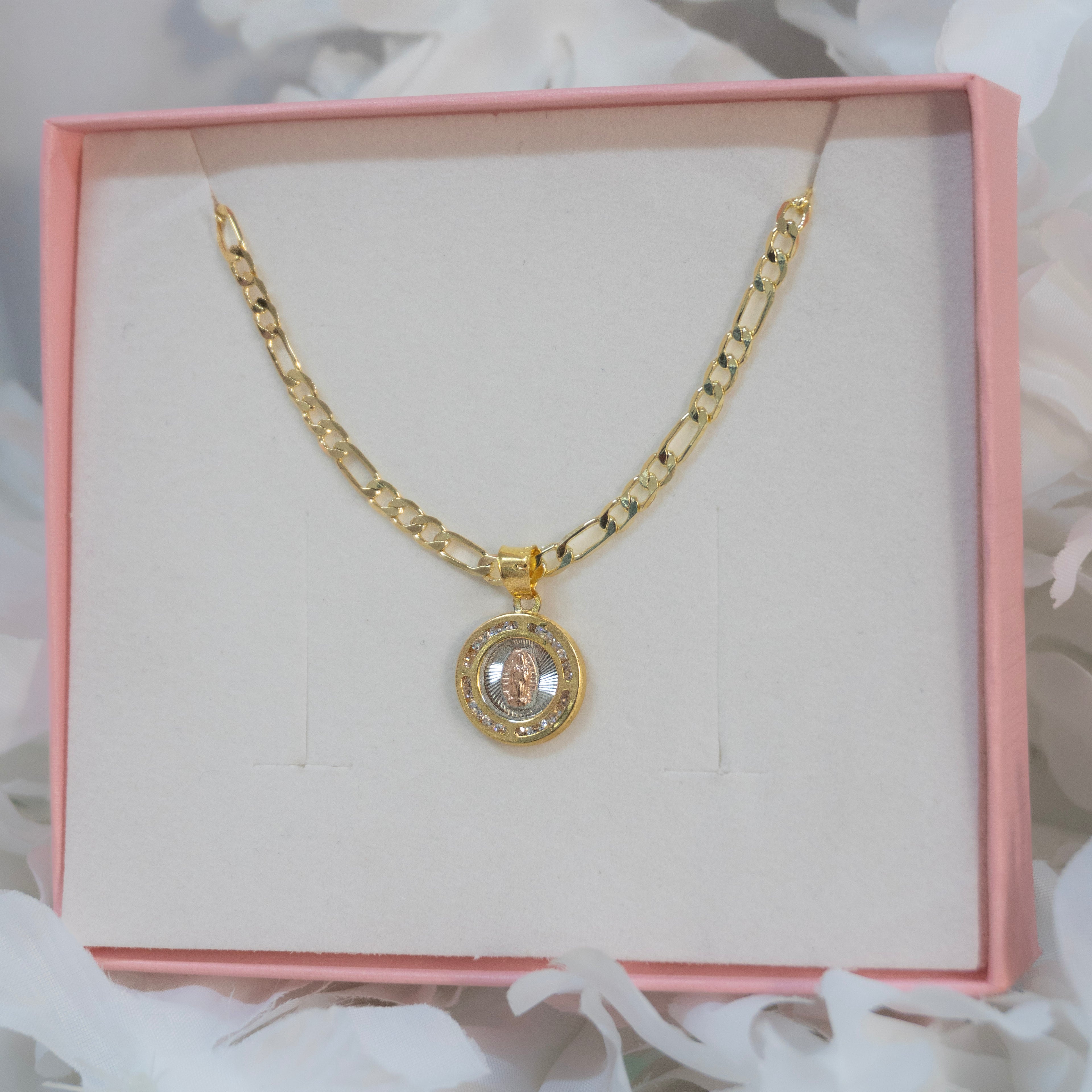 Collar Virgen de Guadalupe Zirconia Circular Chica