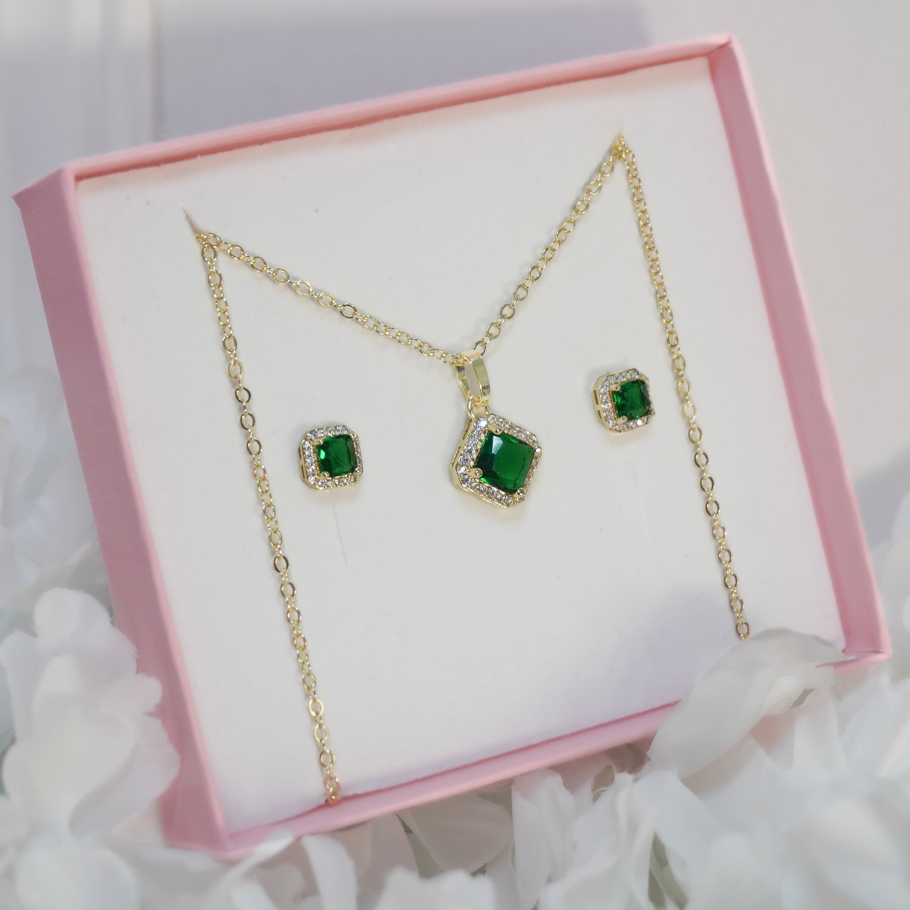 Juego Rombo Esmeralda con Aretes