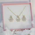 Juego Flor Radiante con Aretes