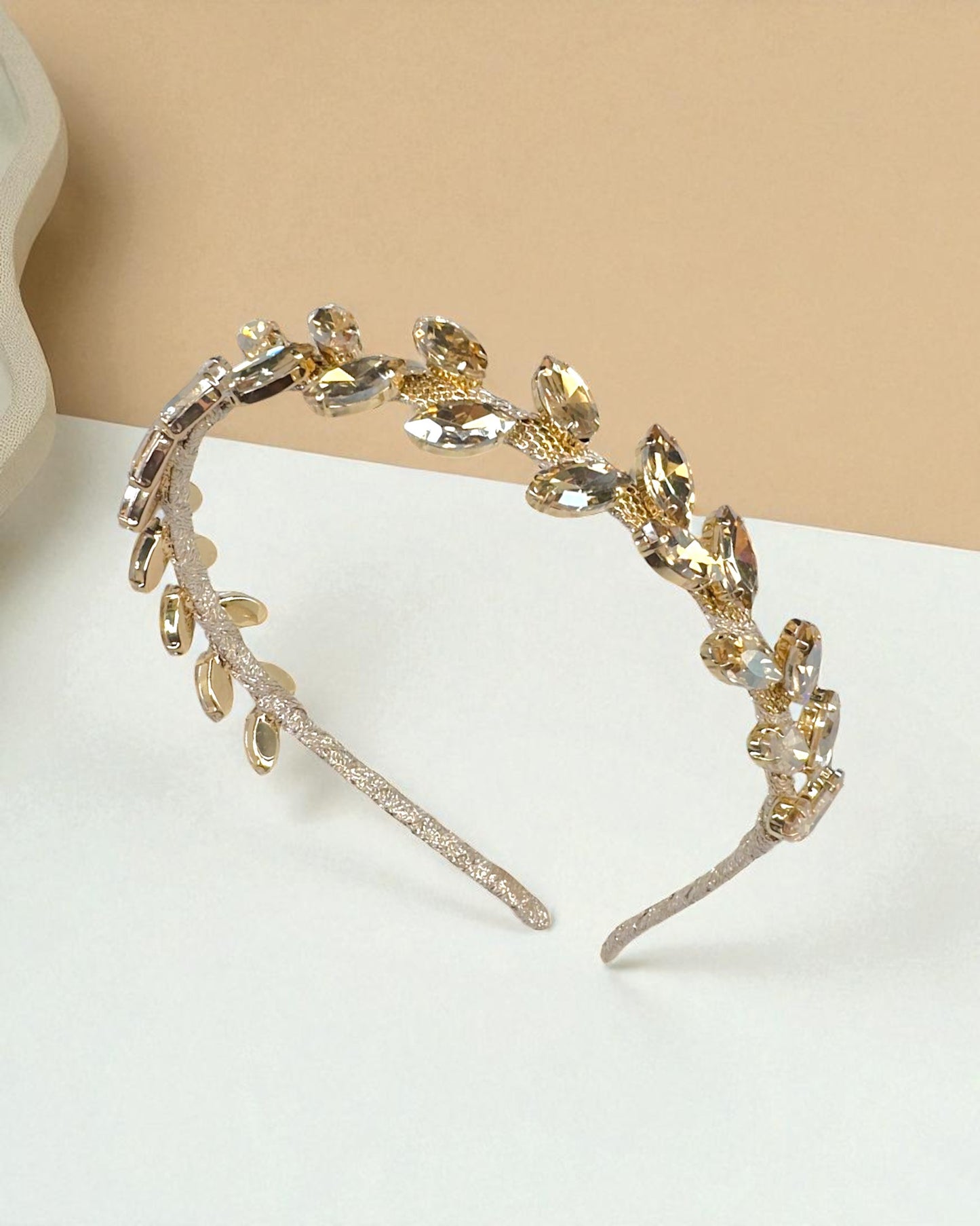 Diadema Bella Dorada
