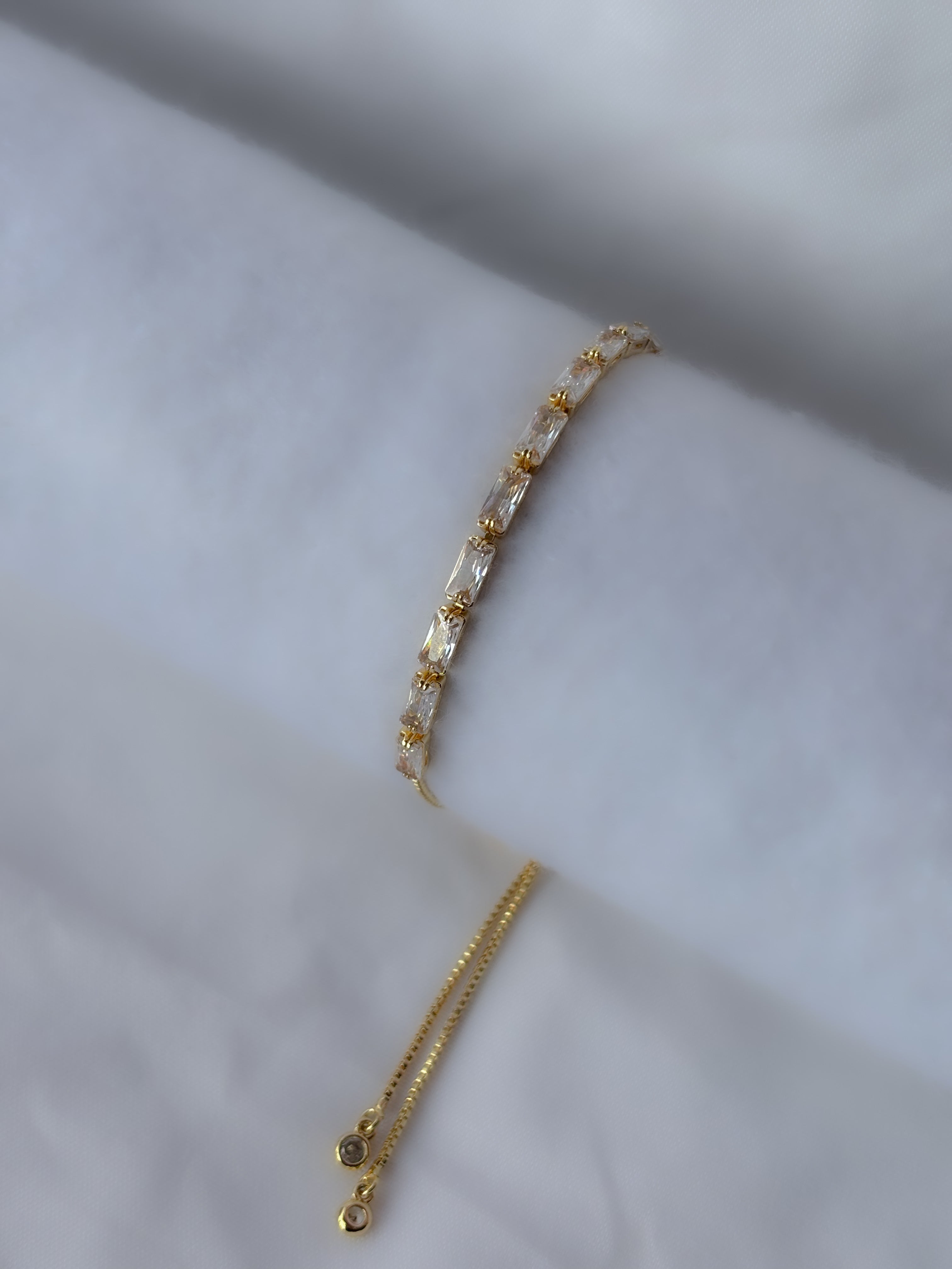 Pulsera Ajustable Cristal Dorada