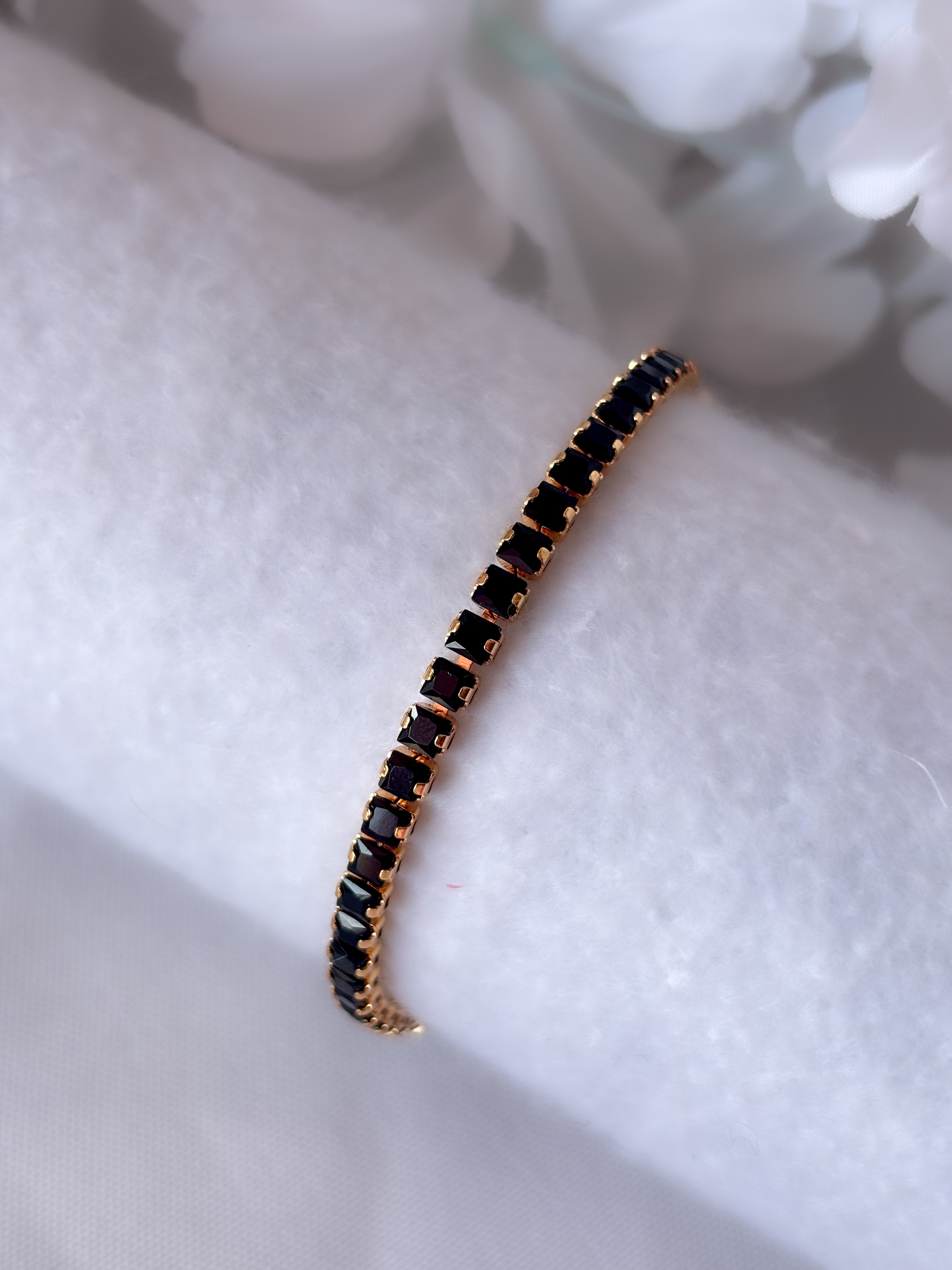 Pulsera Coral Negra