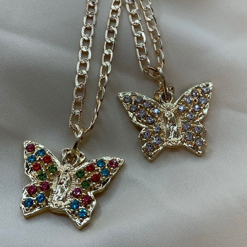 Collar Virgen Mariposa