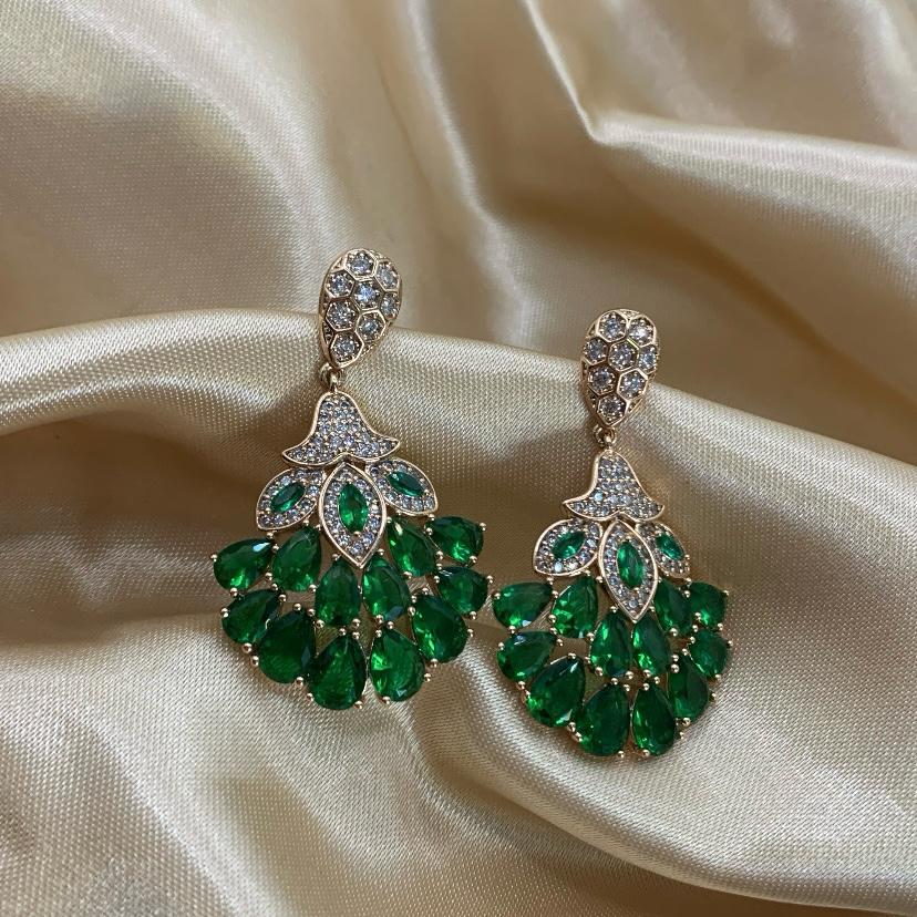 Aretes Pavorreal