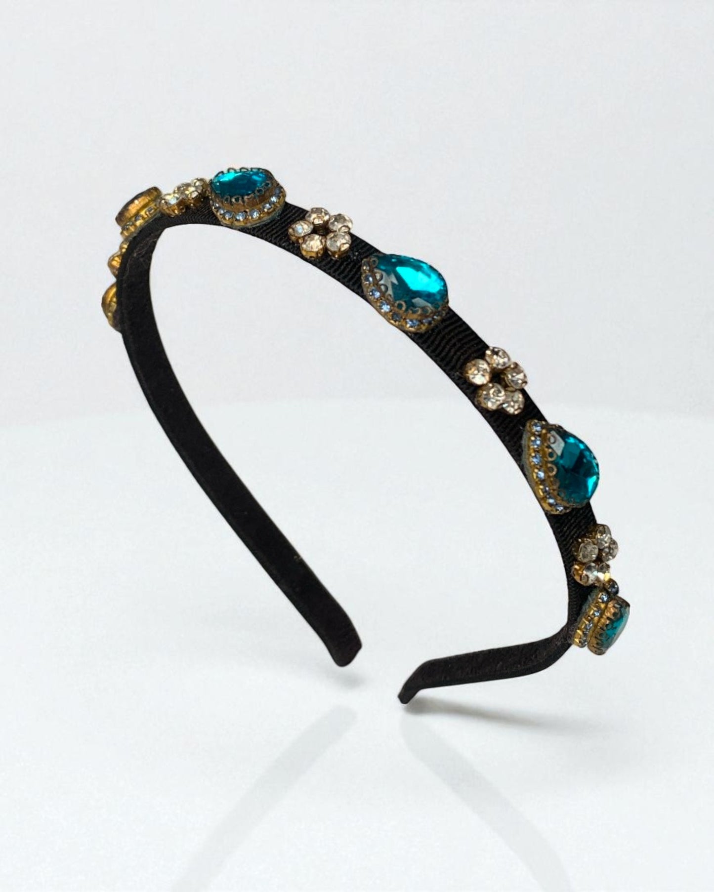 Diadema Otilia Celeste
